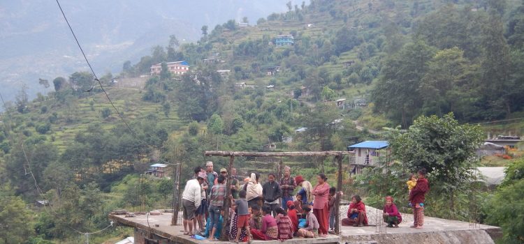 Watervoorziening in twee Nepalese bergdorpen